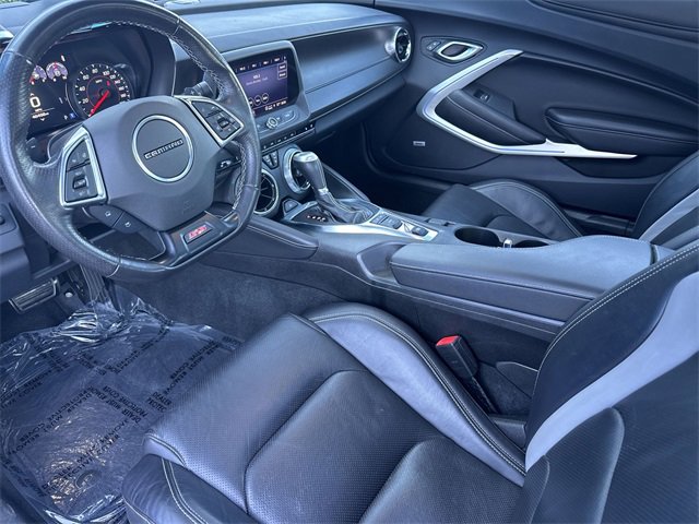 2023 Chevrolet Camaro 2SS photo 2