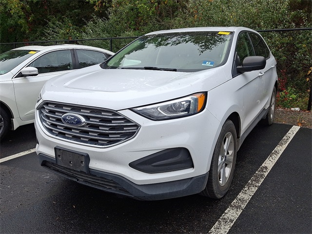 2019 Ford Edge SE photo 3