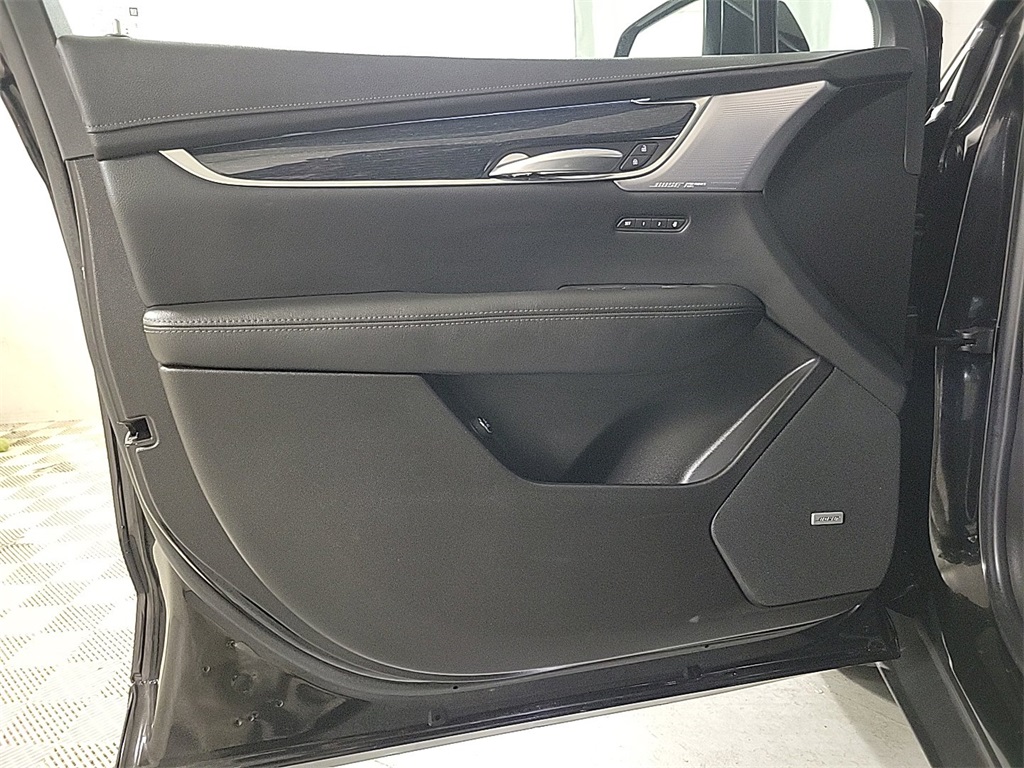 2025 CADILLAC XT5 - Image 20