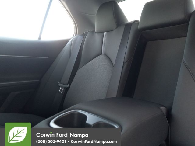 2021 Toyota Camry LE photo 23