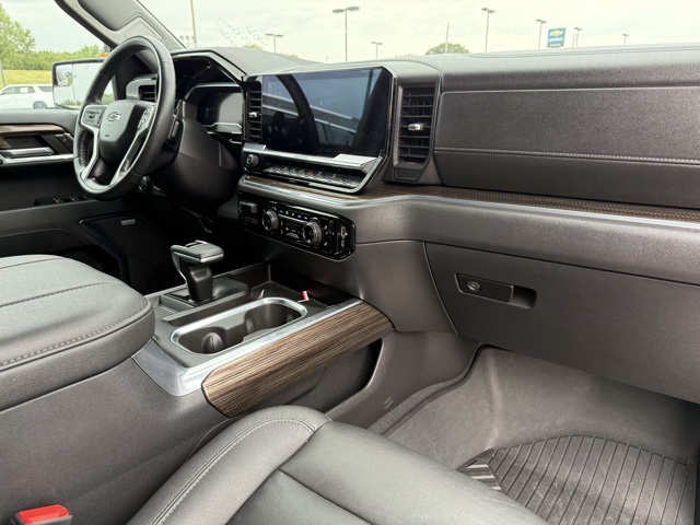 2023 Chevrolet Silverado 1500 LT Trail Boss photo 6
