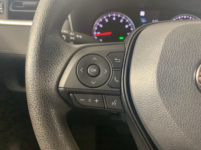 2022 Toyota RAV4 LE photo 15