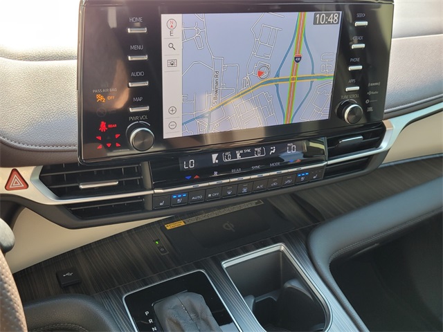 2023 Toyota Sienna Platinum photo 21