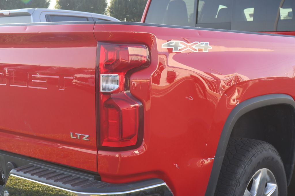 2023 Chevrolet Silverado 2500HD LTZ photo 9