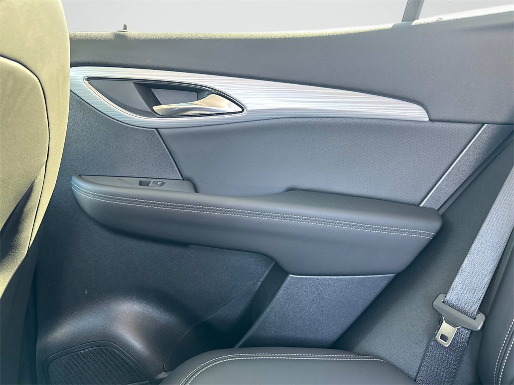 2025 Buick Envision Avenir photo 11