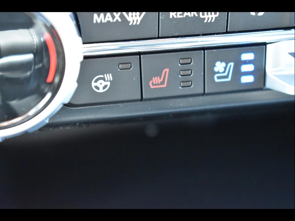2025 Ford F-150 Lariat photo 8