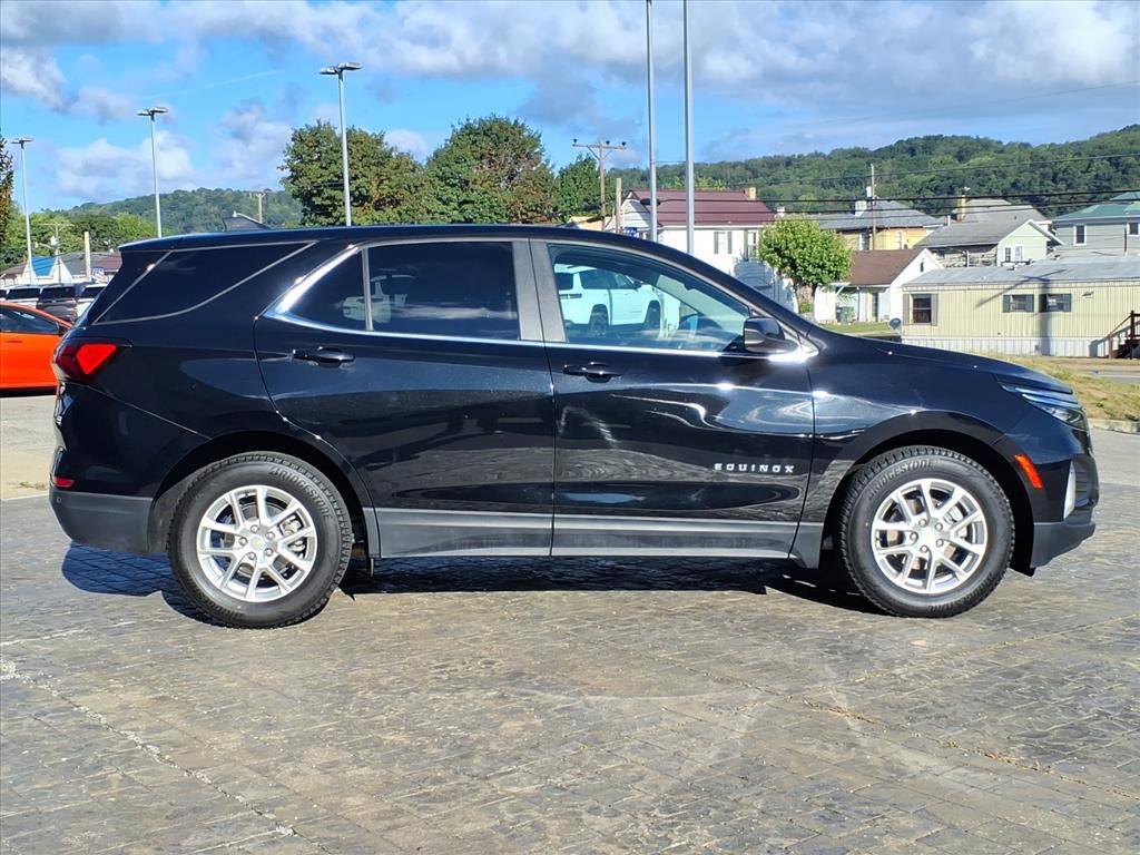 2022 Chevrolet Equinox LT photo 4