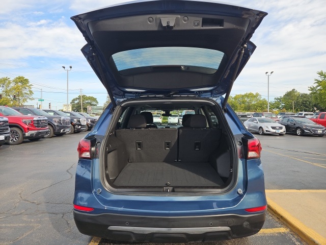 2024 Chevrolet Equinox LT photo 4
