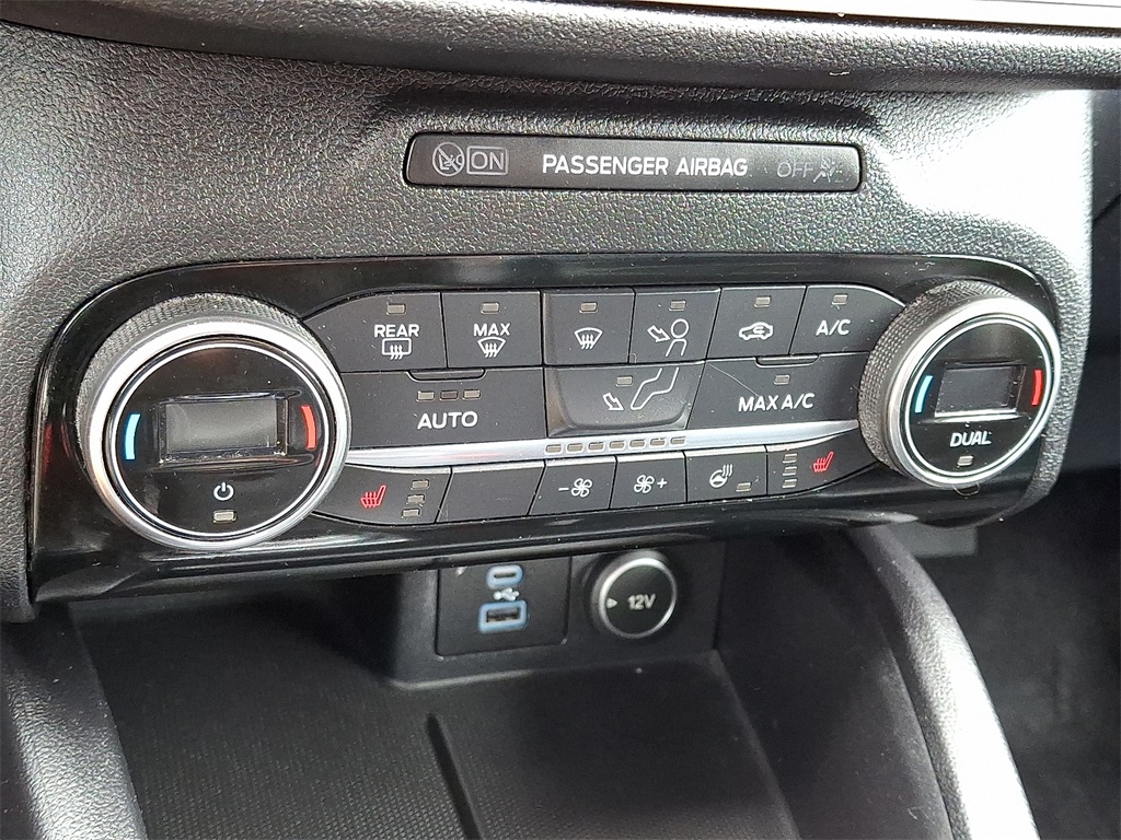 2021 Ford Escape SEL photo 15