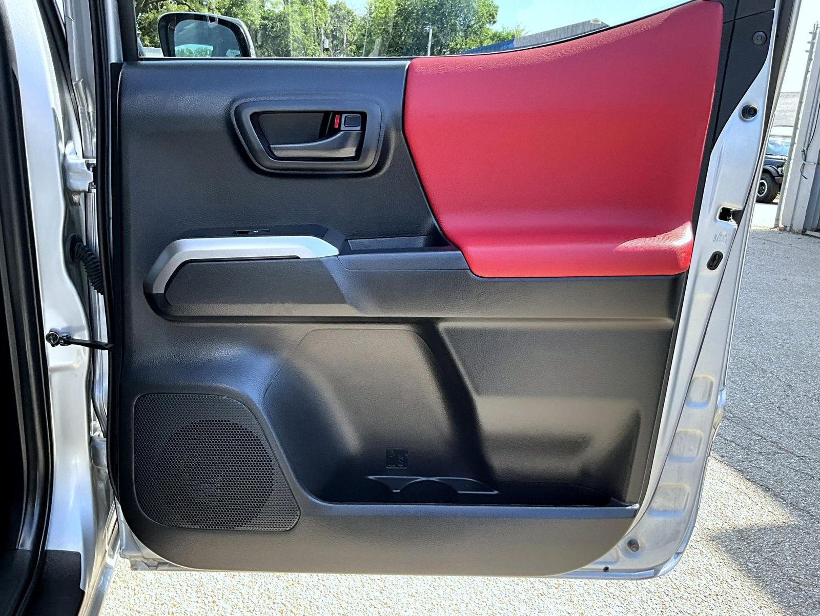 2023 Toyota Tacoma SR5 photo 20