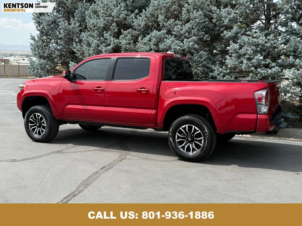 2021 Toyota Tacoma TRD Sport photo 5