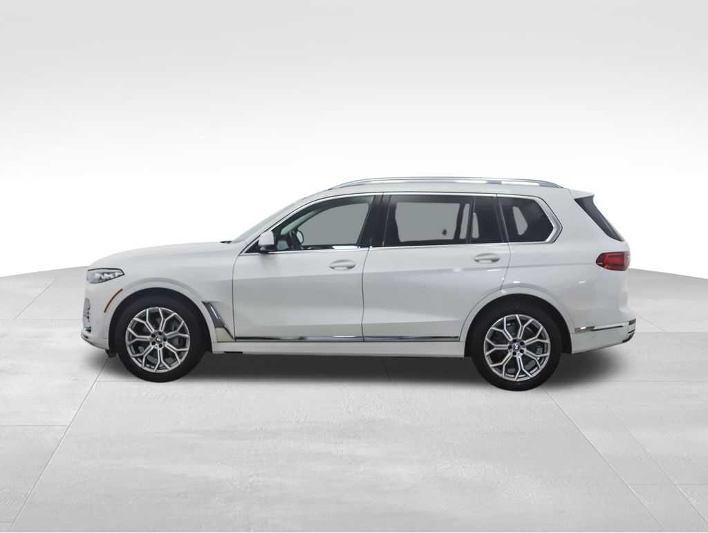 Used 2020 BMW X7 40i with VIN 5UXCW2C00L9A02108 for sale in Minneapolis, Minnesota