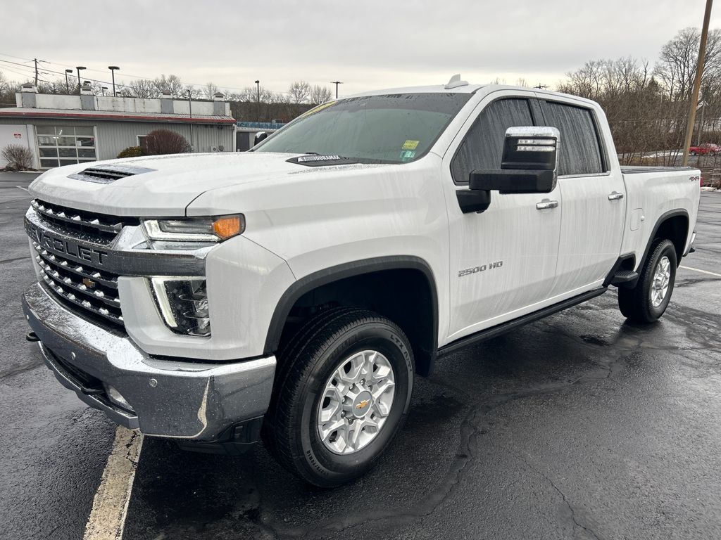 2022 Chevrolet Silverado HD LTZ's photo