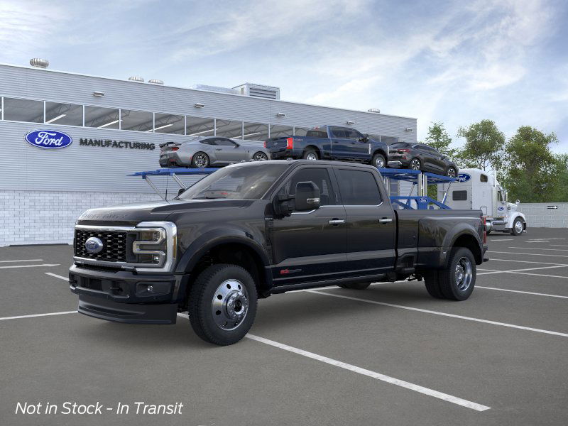 2026 Ford F-450 Super Duty Platinum's photo