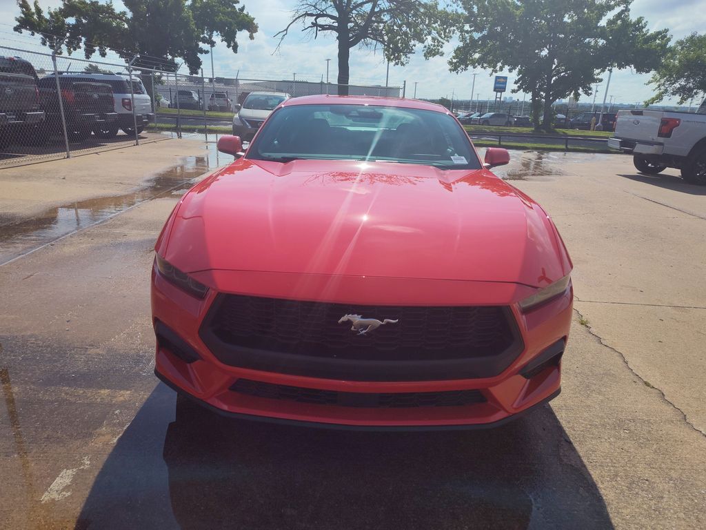 2025 Ford Mustang EcoBoost photo 2