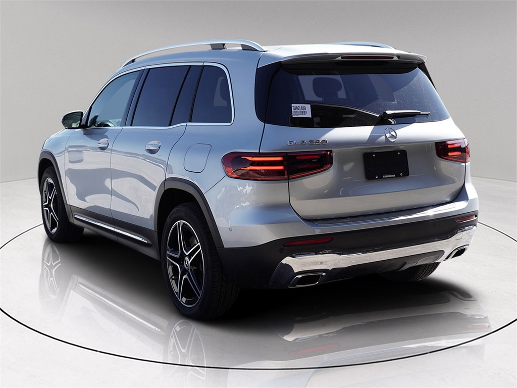 2026 Mercedes Benz GLB 250 photo 4