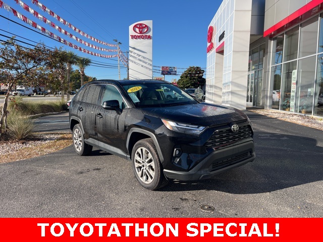 2023 Toyota RAV4 XLE Premium's photo