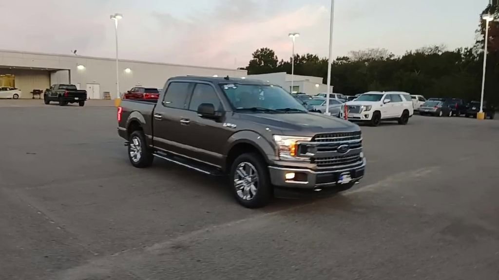 2019 Ford F-150 XLT photo 2