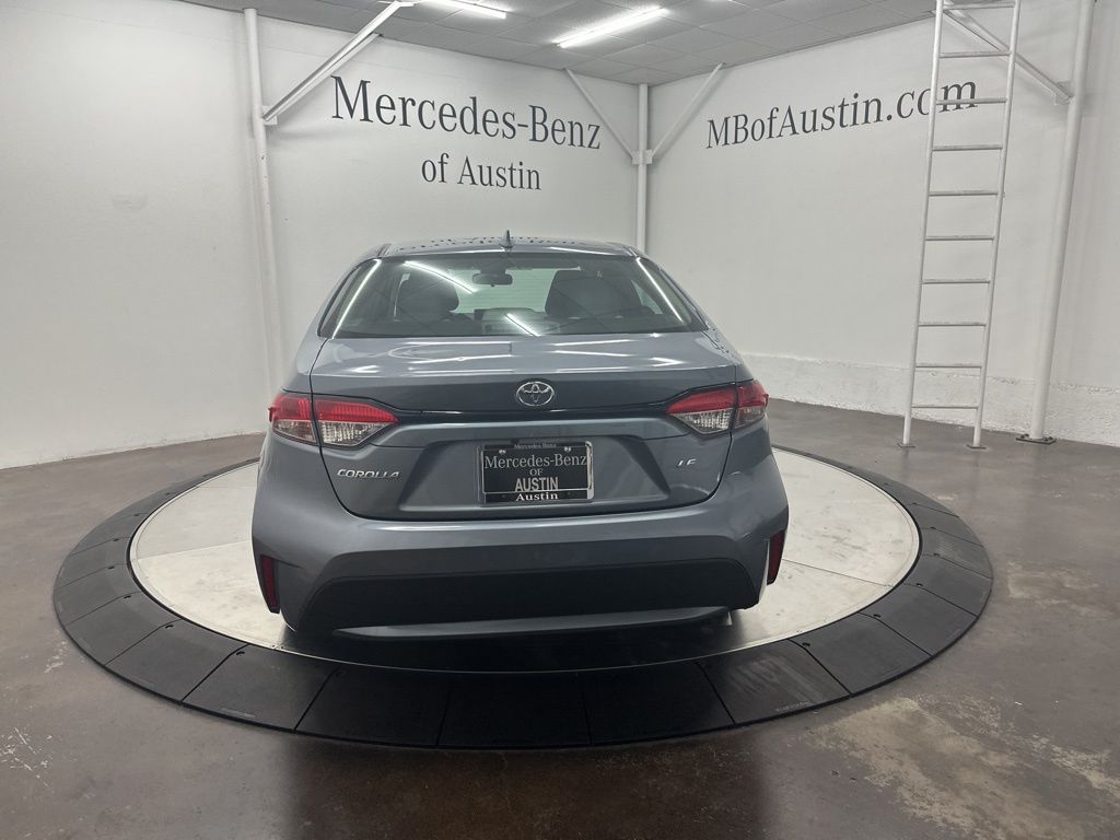 2022 Toyota Corolla LE photo 6