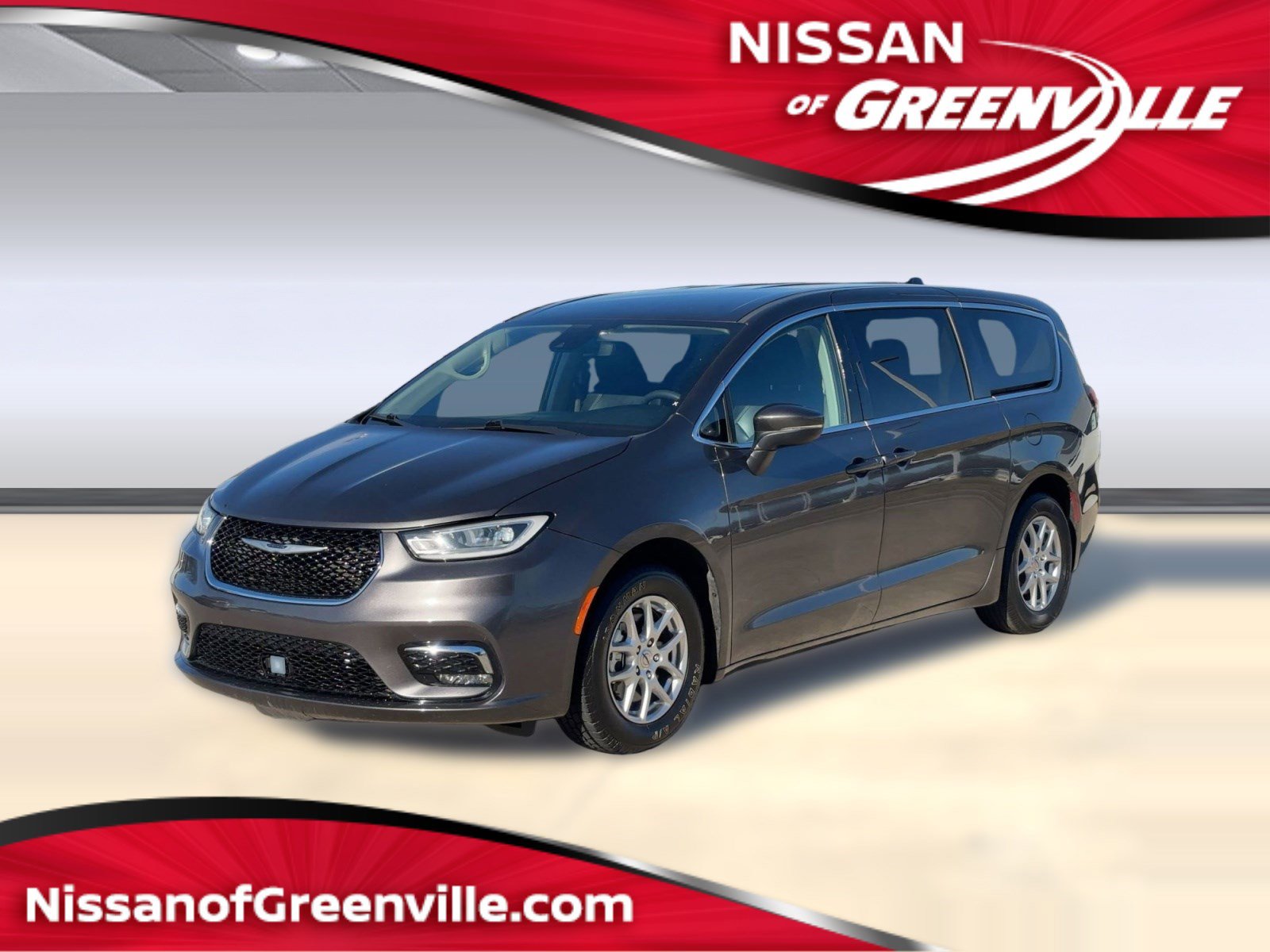 2023 Chrysler Pacifica Touring L's photo