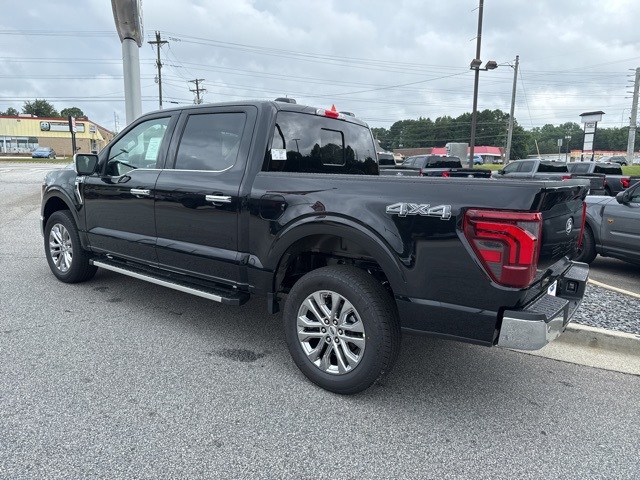 2025 Ford F-150 Lariat photo 8