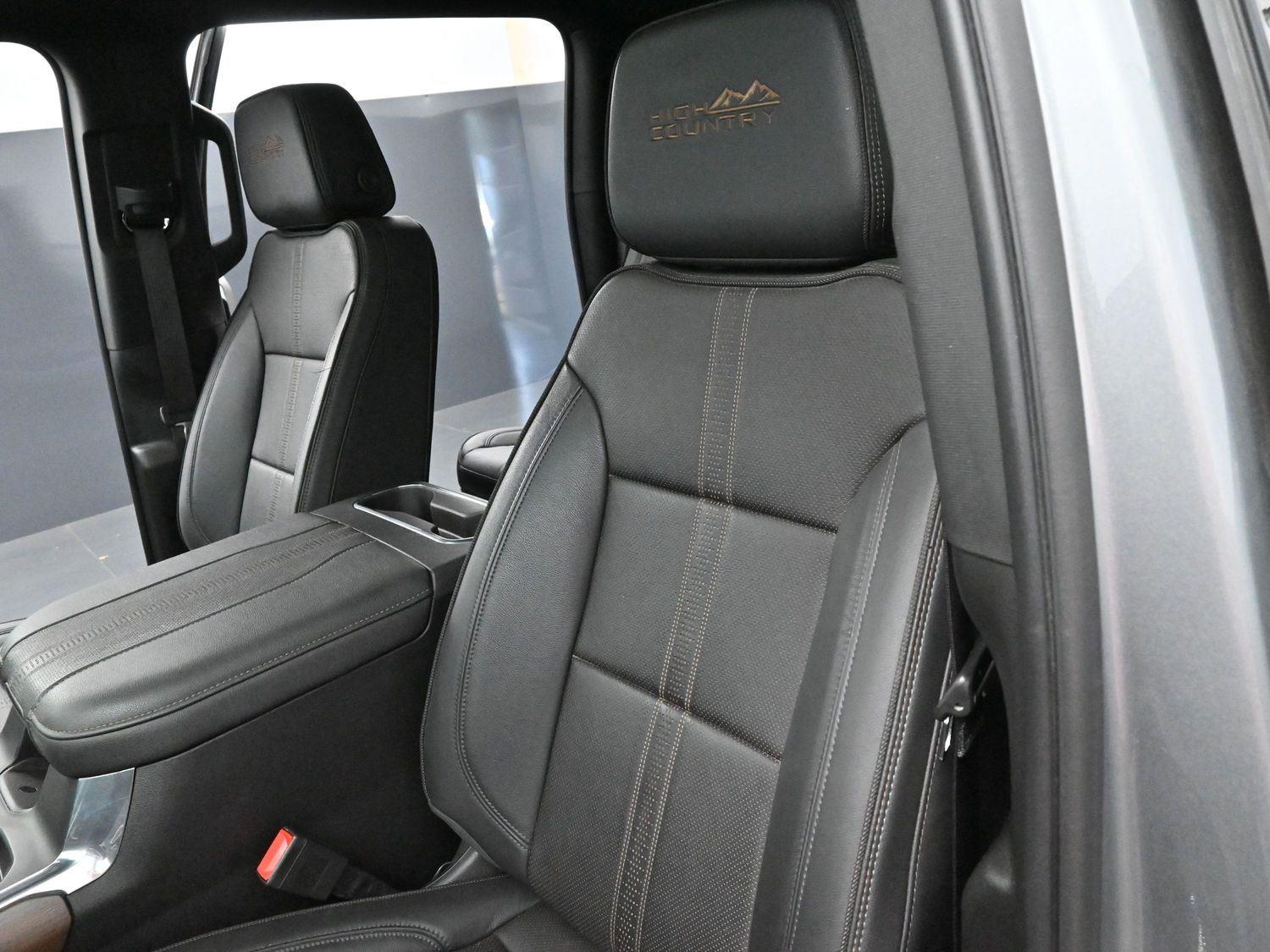 2023 Chevrolet Silverado 1500 High Country photo 13
