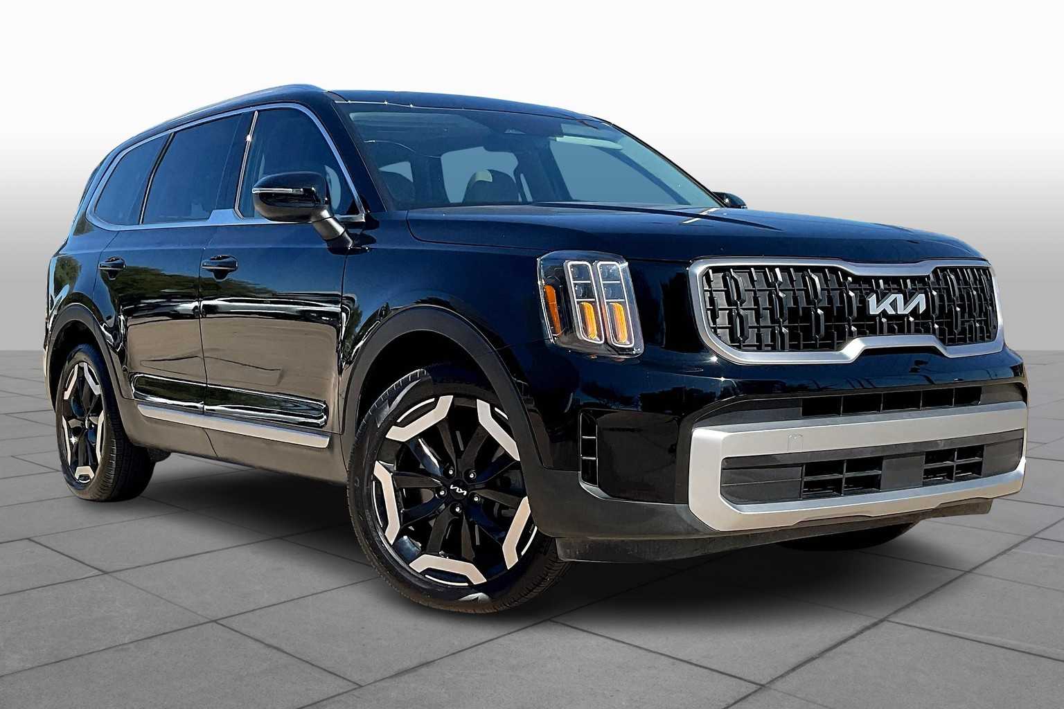 2024 Kia Telluride EX photo 2