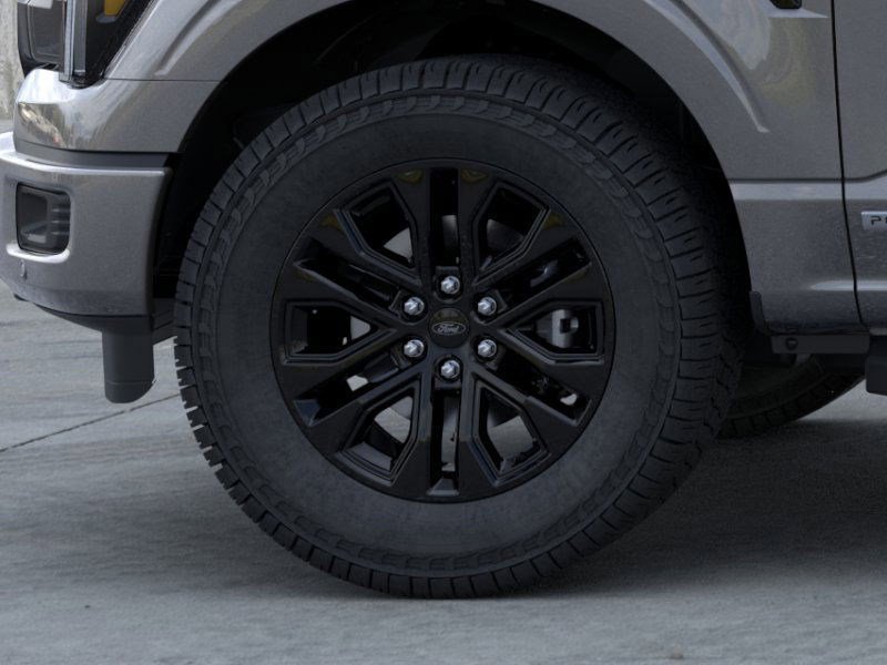 2025 Ford F-150 Lariat FX4 photo 4