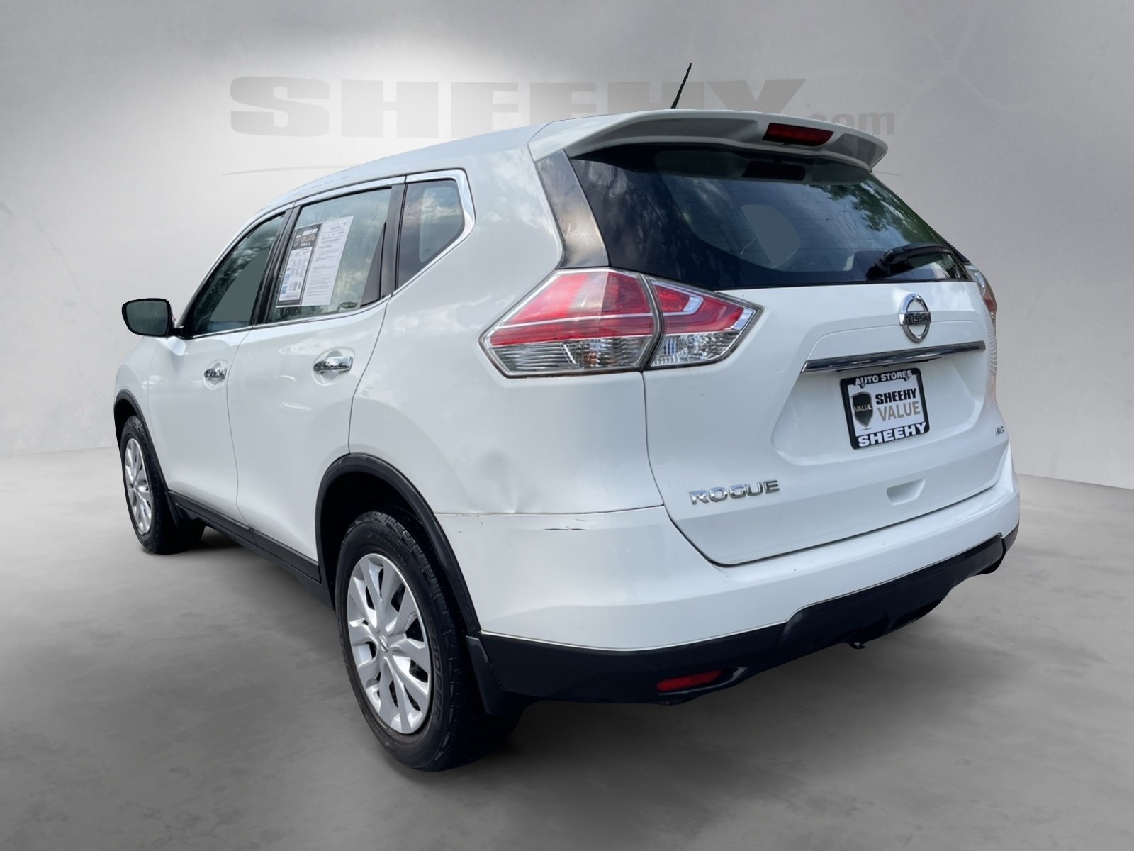 2015 Nissan Rogue S photo 13