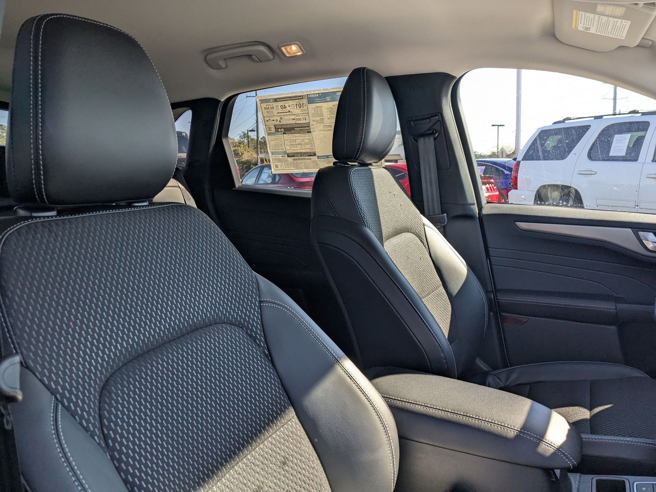 2025 Ford Escape Plug-In Hybrid SE photo 34