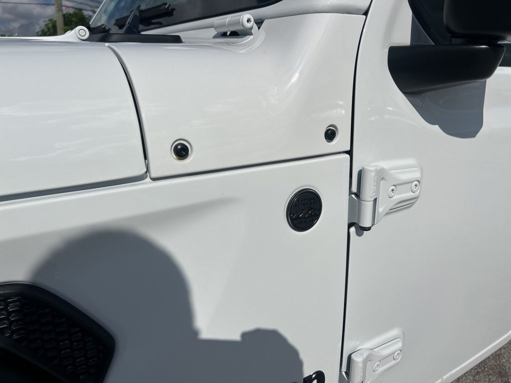2025 Jeep Wrangler Sport S photo 20