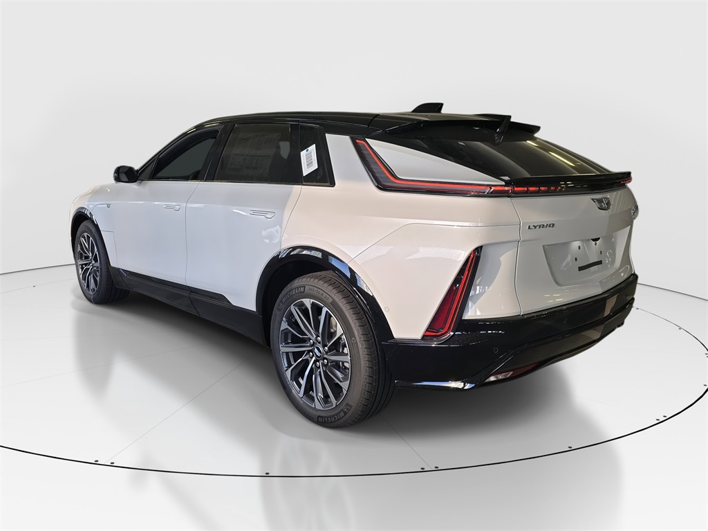 2025 Cadillac Lyriq Sport photo 4