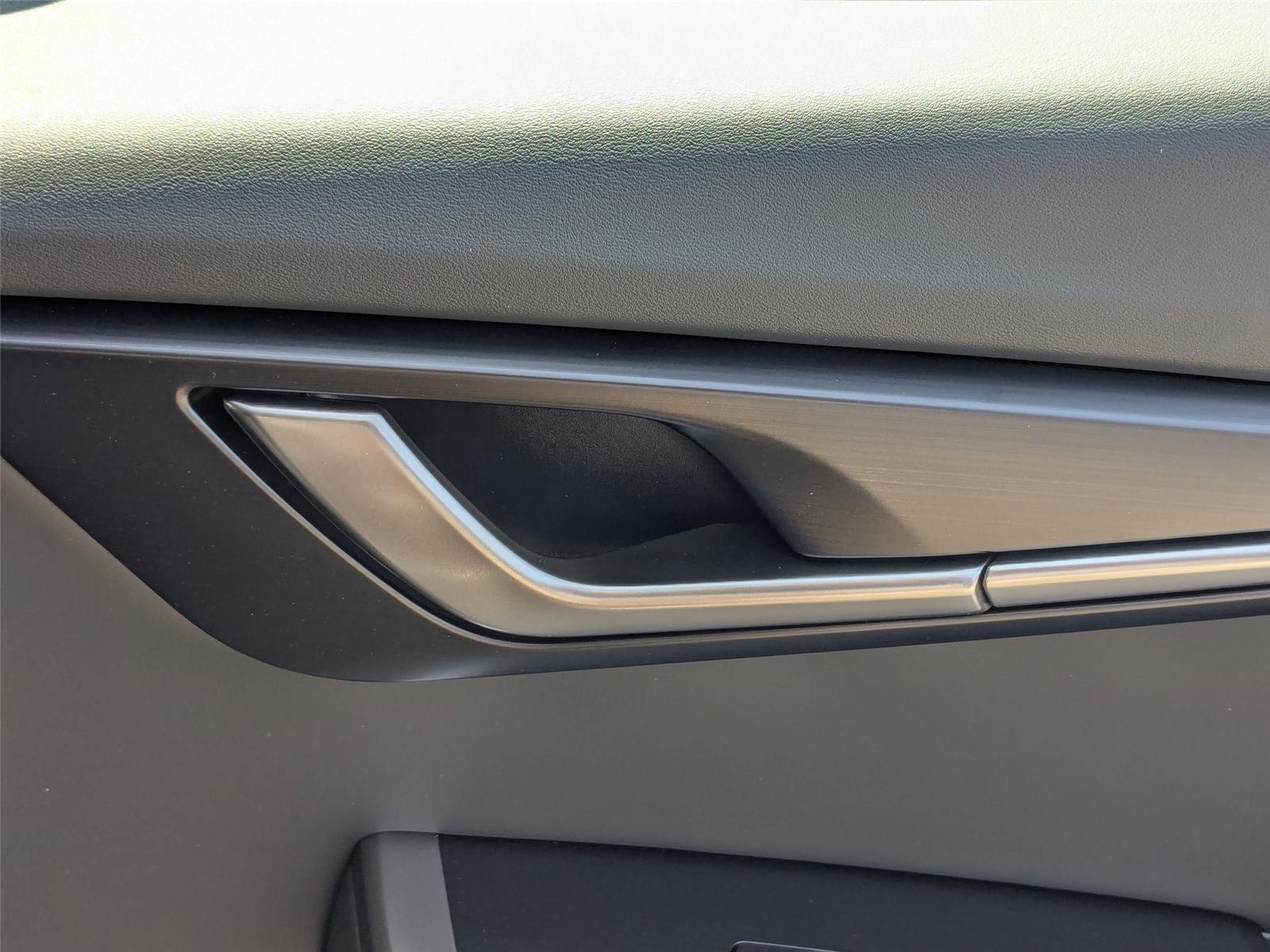 2025 Kia EV6 Wind photo 31