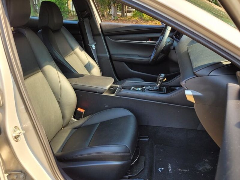 2024 Mazda Mazda3 Hatchback 2.5 Select Sport photo 13