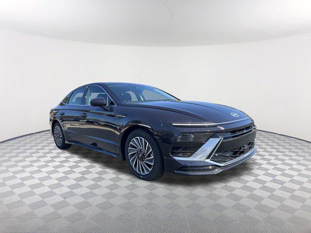 2025 Hyundai Sonata Hybrid SEL photo 3