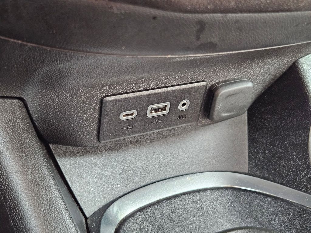 2023 Chevrolet Malibu 1LT photo 22