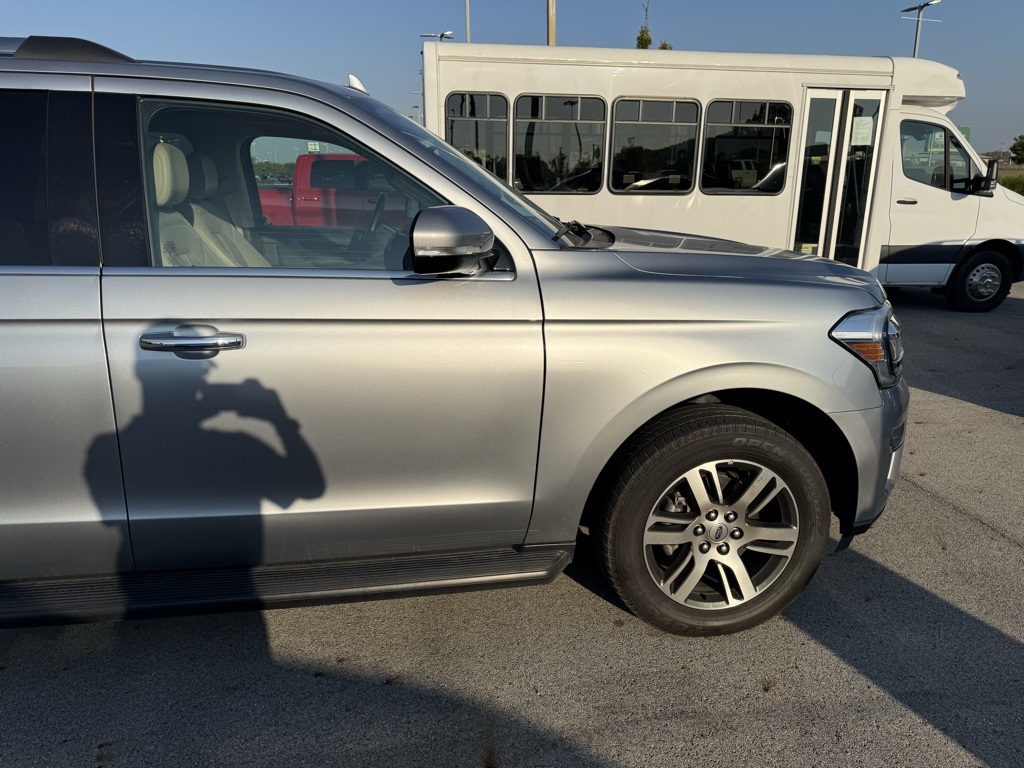 2024 Ford Expedition MAX Limited photo 11