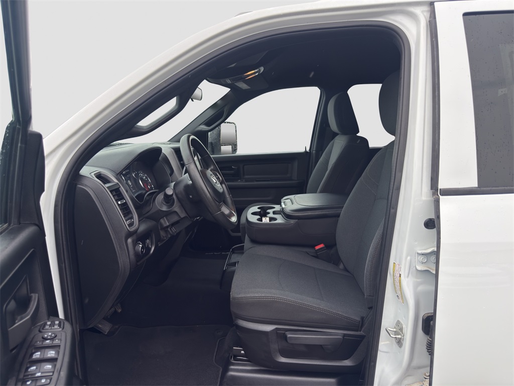 2024 Ram 3500 Tradesman photo 9