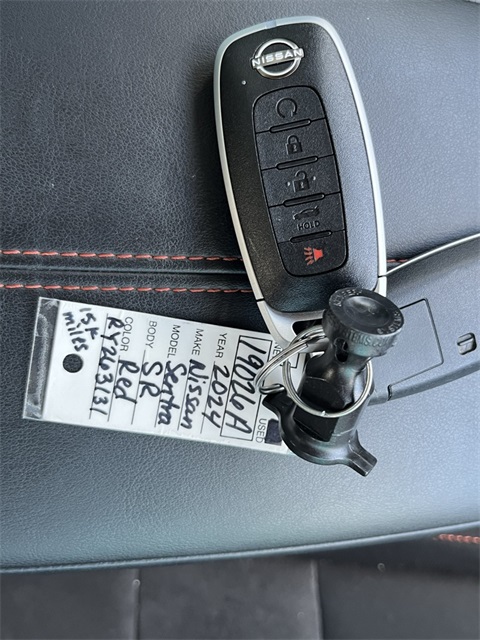 2024 Nissan Sentra SR photo 16