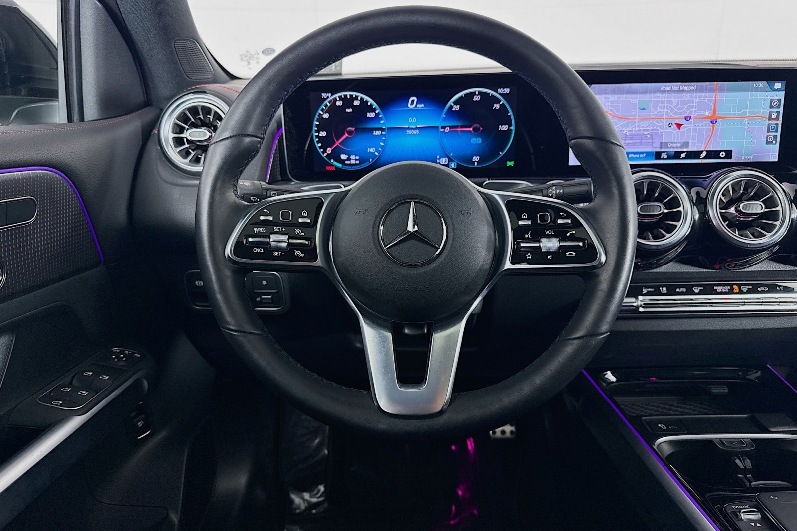 2023 Mercedes Benz EQB 300 4MATIC photo 4