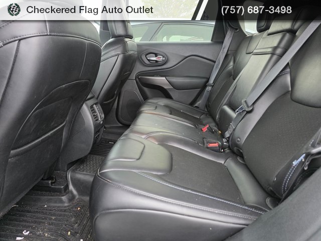 2019 Jeep Cherokee Latitude photo 18