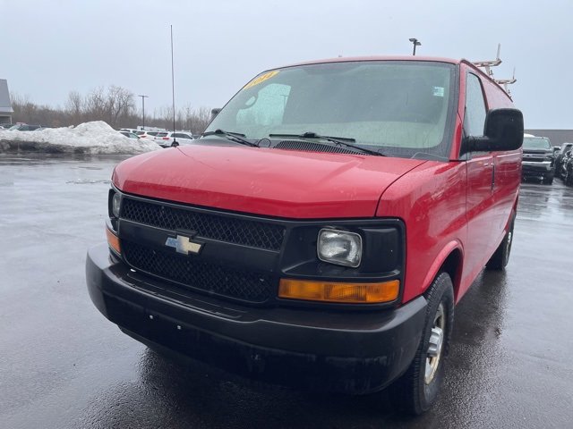 2014 Chevrolet Express 3500 Work Van photo 3
