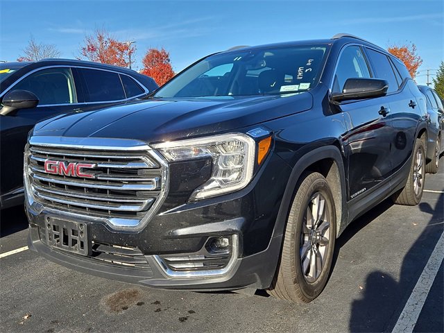2024 GMC Terrain SLT's photo
