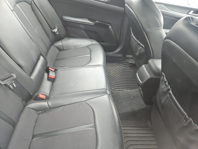 2024 Kia K5 GT-Line photo 5