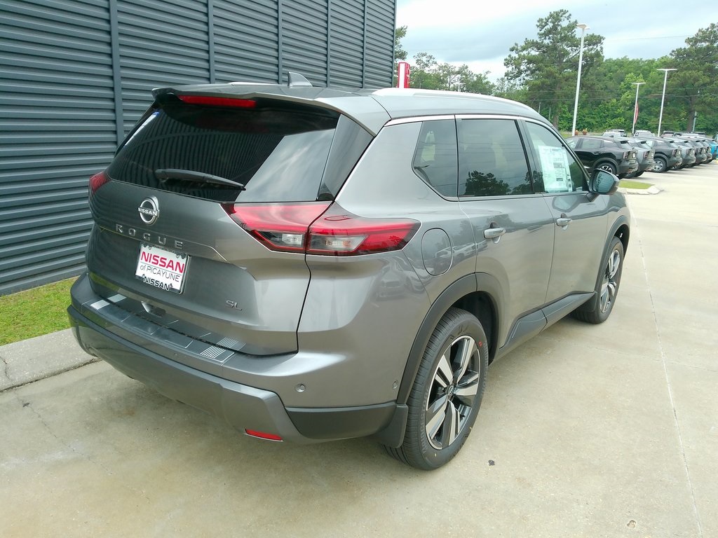 2025 Nissan Rogue SL photo 3