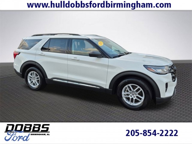 2025 Ford Explorer Active's photo