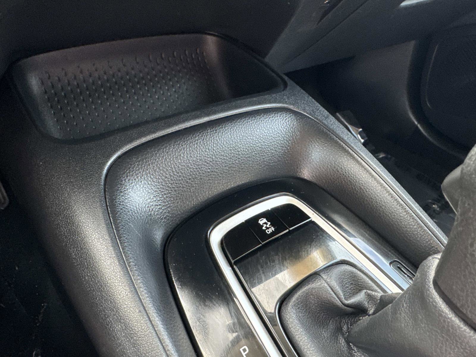 2020 Toyota Corolla LE photo 30