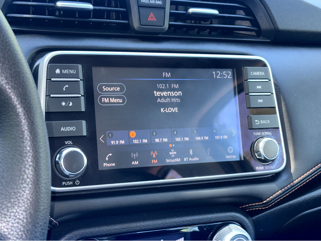 2020 Nissan Versa 1.6 SR photo 7