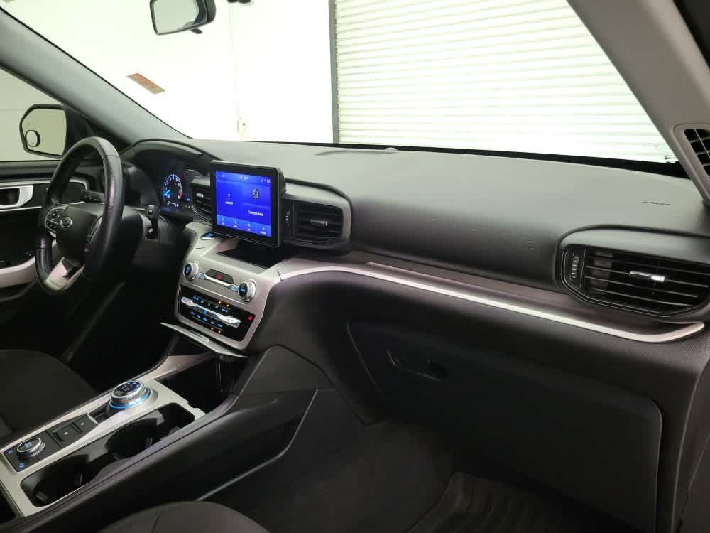 2022 Ford Explorer XLT photo 31