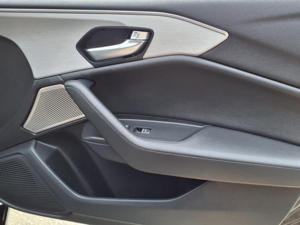 2025 Acura TLX Technology photo 7